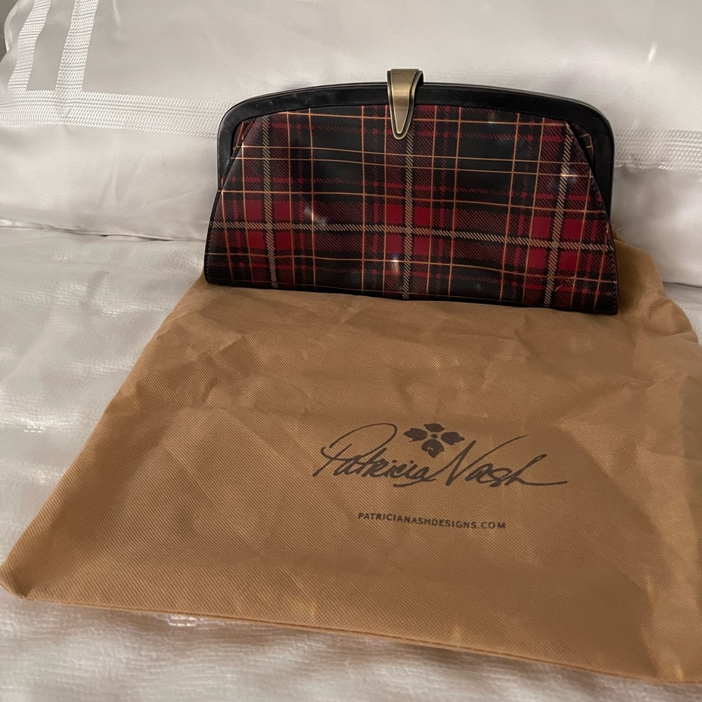 Patricia Nash leather clutch with chain strap